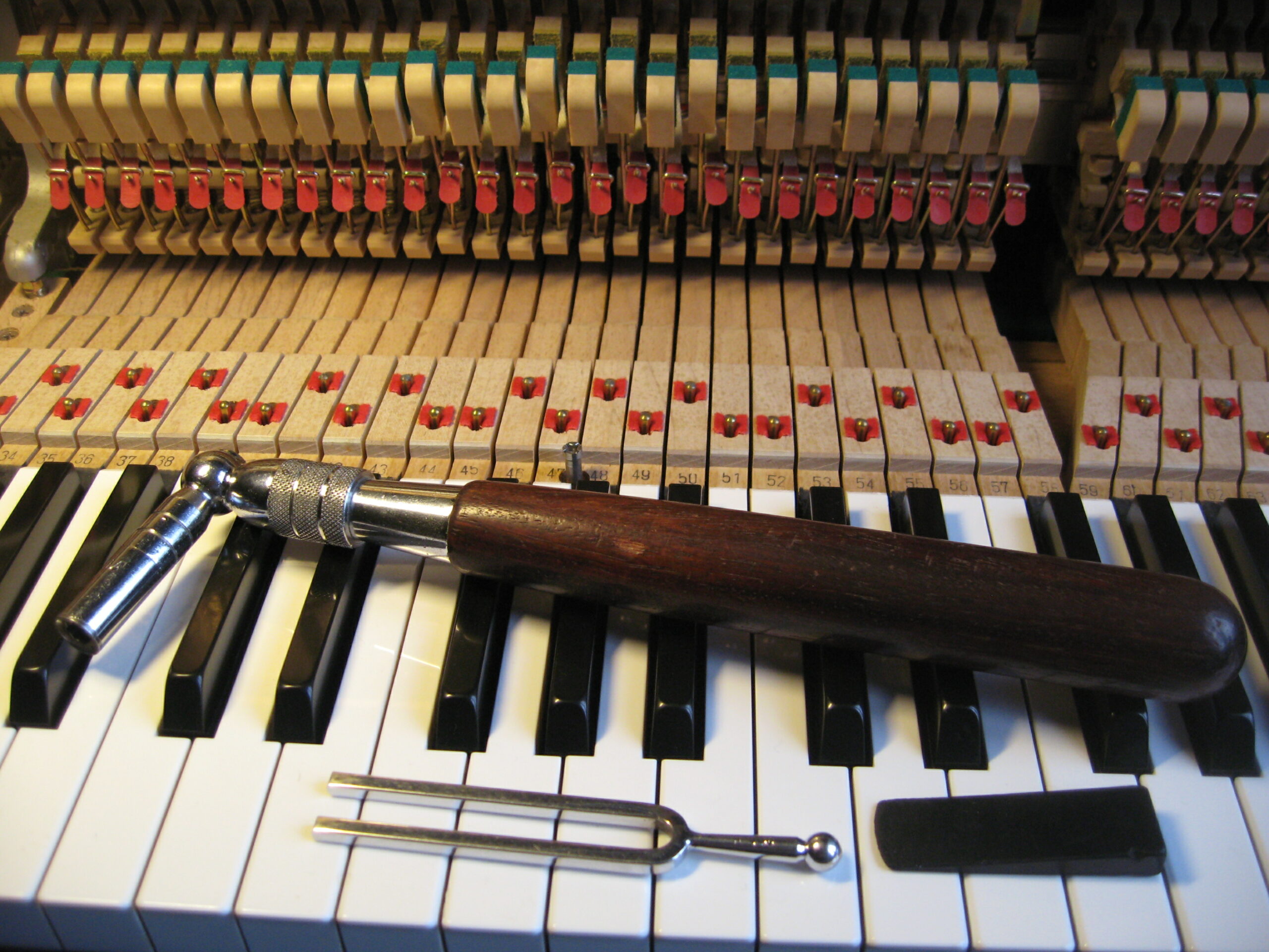 BLANCHARD MUSIQUE accorder mon piano